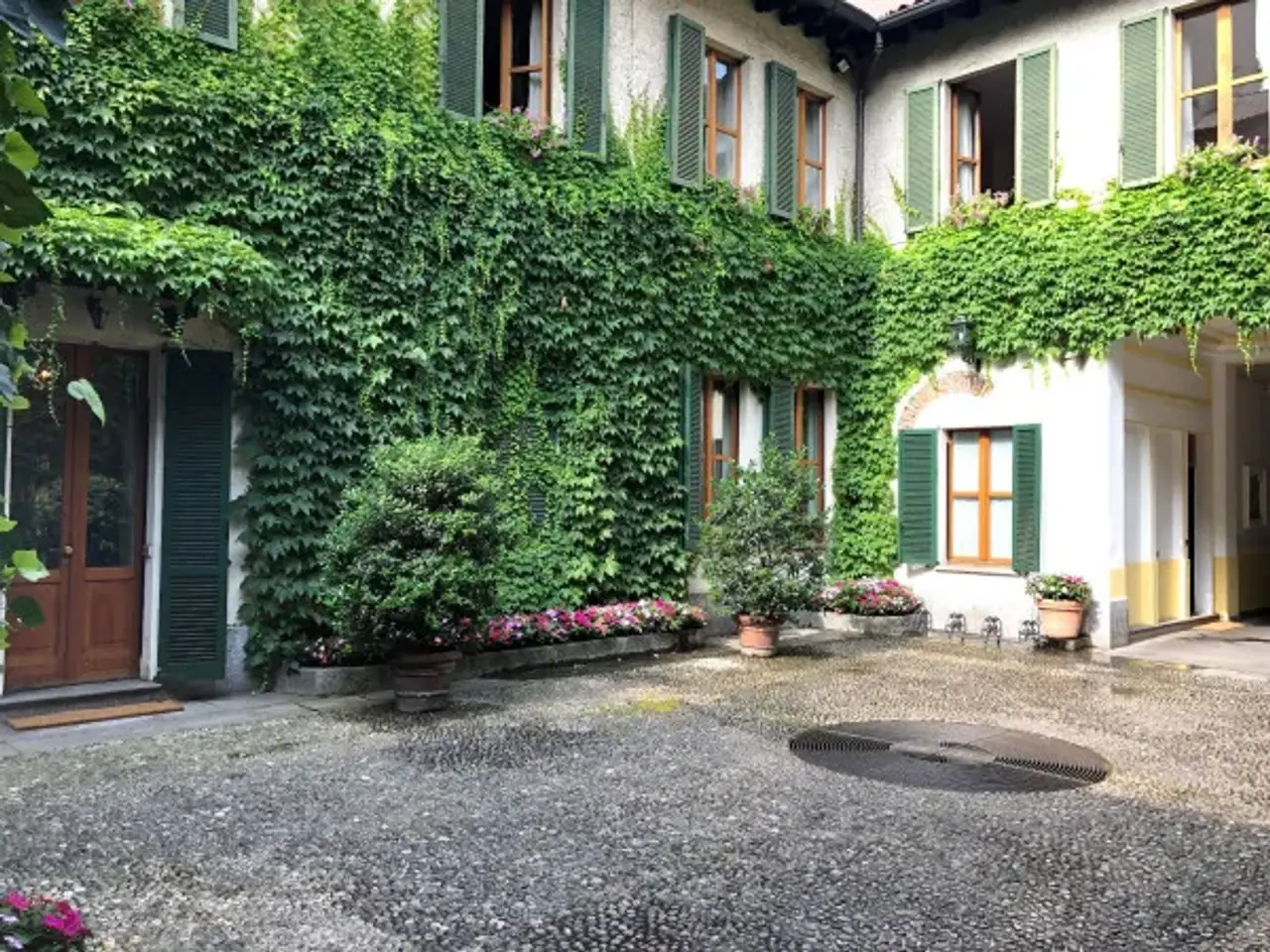 Ufficio in Viale San Michele del Carso, Milano, {3} - Foto 1