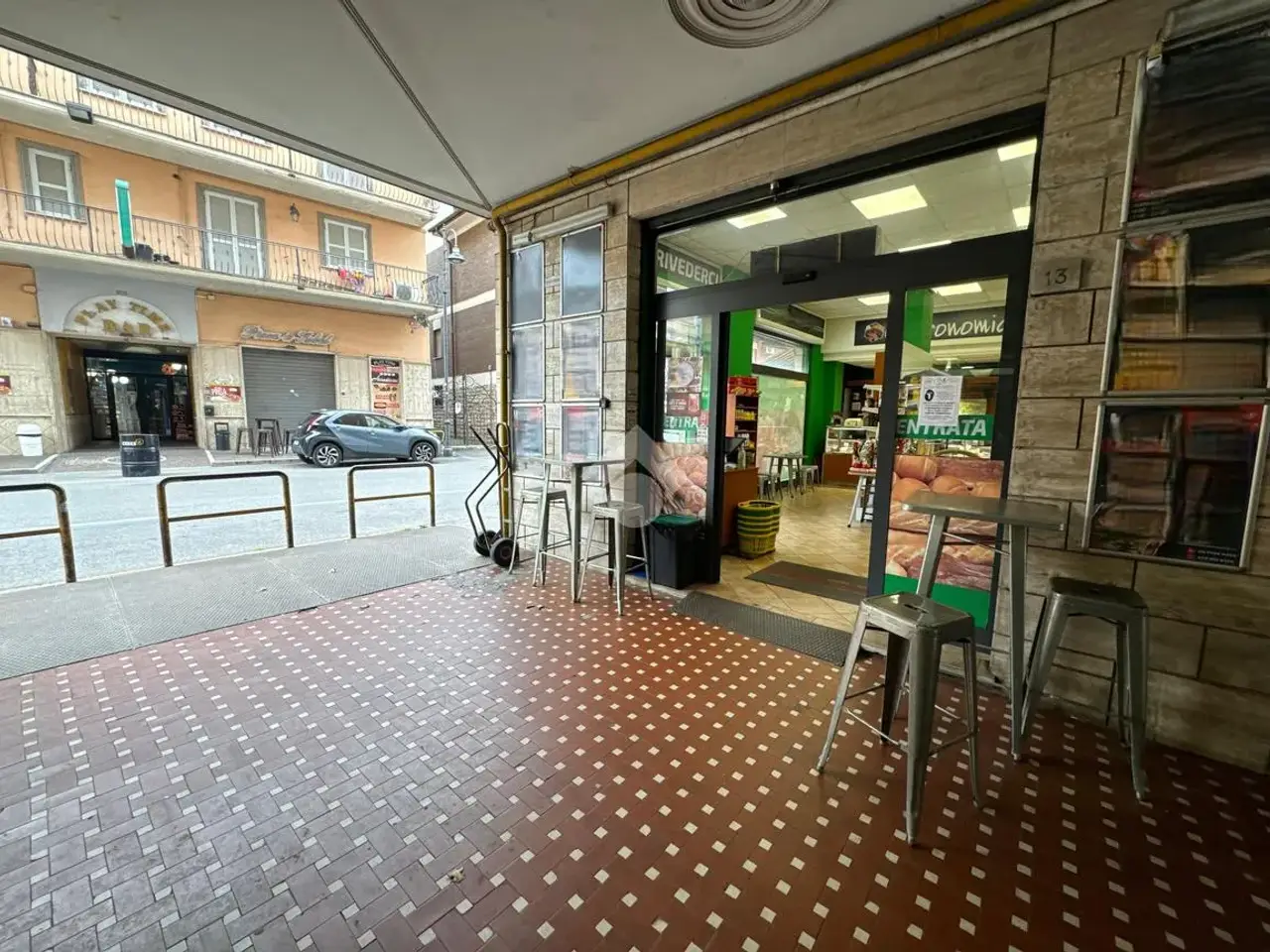Negozio in Via Filippo Corridoni 17, San Cesareo, {3} - Foto 1