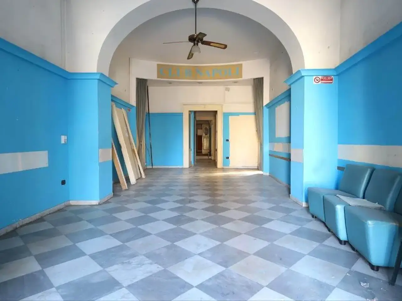 Negozio in Via Mazzocchi, Santa Maria Capua Vetere, {3} - Foto 1