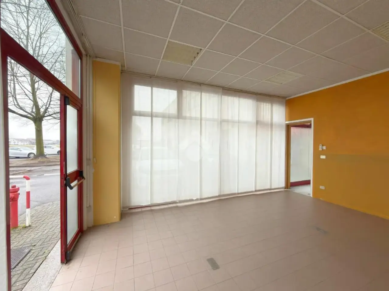 Ufficio in Corso Vercelli 334, Ivrea, {3} - Foto 2