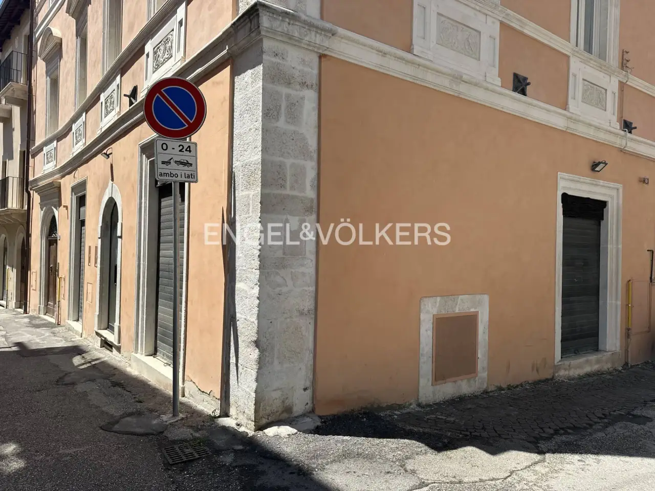 Negozio in Via delle Aquile 2, L'Aquila, {3} - Foto 2