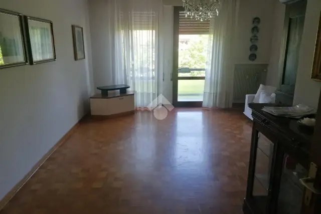 3-room flat, Vittorio Veneto - Photo 1