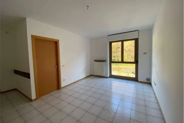 2-room flat in Via De Medici, San Pellegrino Terme - Photo 1