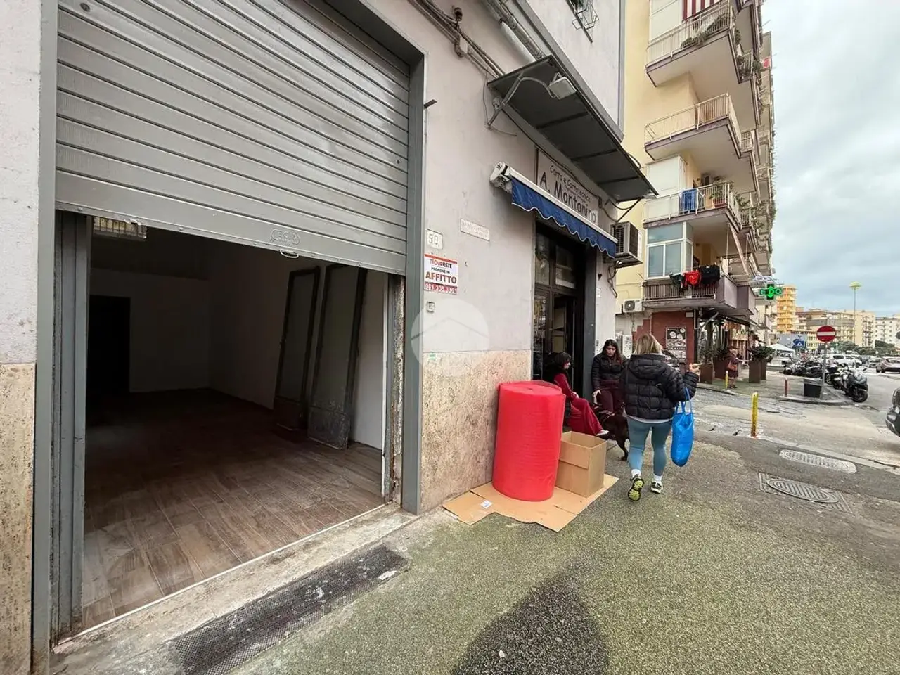 Negozio in Via Caio Duilio 50, Napoli, {3} - Foto 1