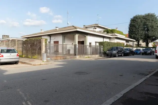 Villa in Via Ottaviano Custodi, Gallarate - Foto 1