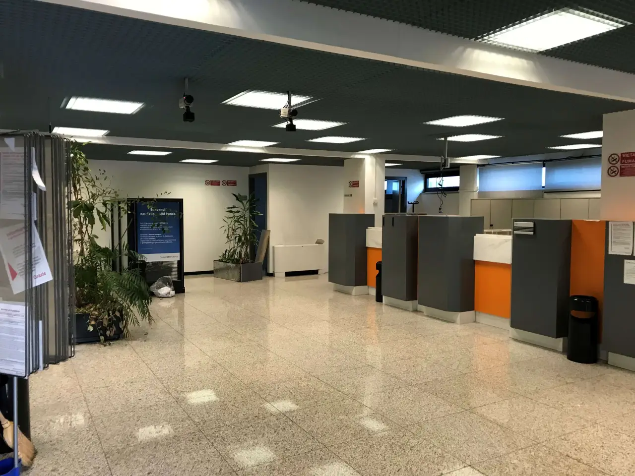 Ufficio in Via Aspio Terme 1, Camerano, {3} - Foto 1