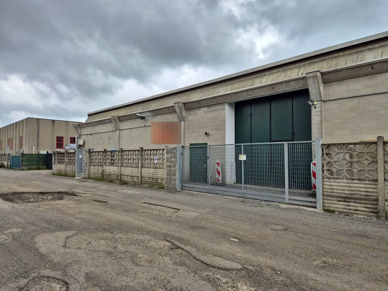 Capannone in Via Isonzo, Turate, {3} - Foto 1