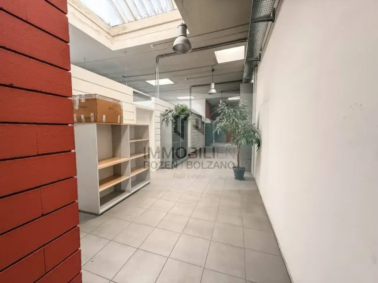 Ufficio in Via Bruno Buozzi 16, Bolzano, {3} - Foto 2