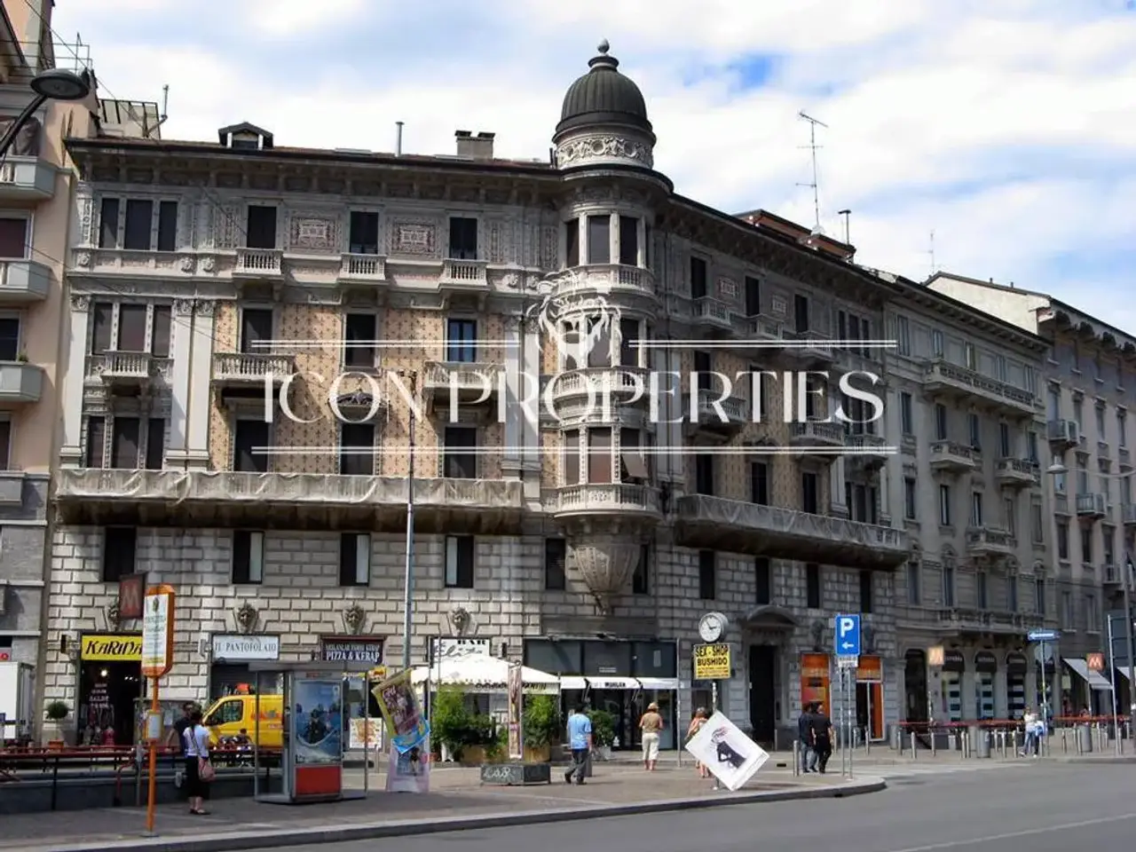 Negozio in Piazza Argentina 1, Milano, {3} - Foto 2