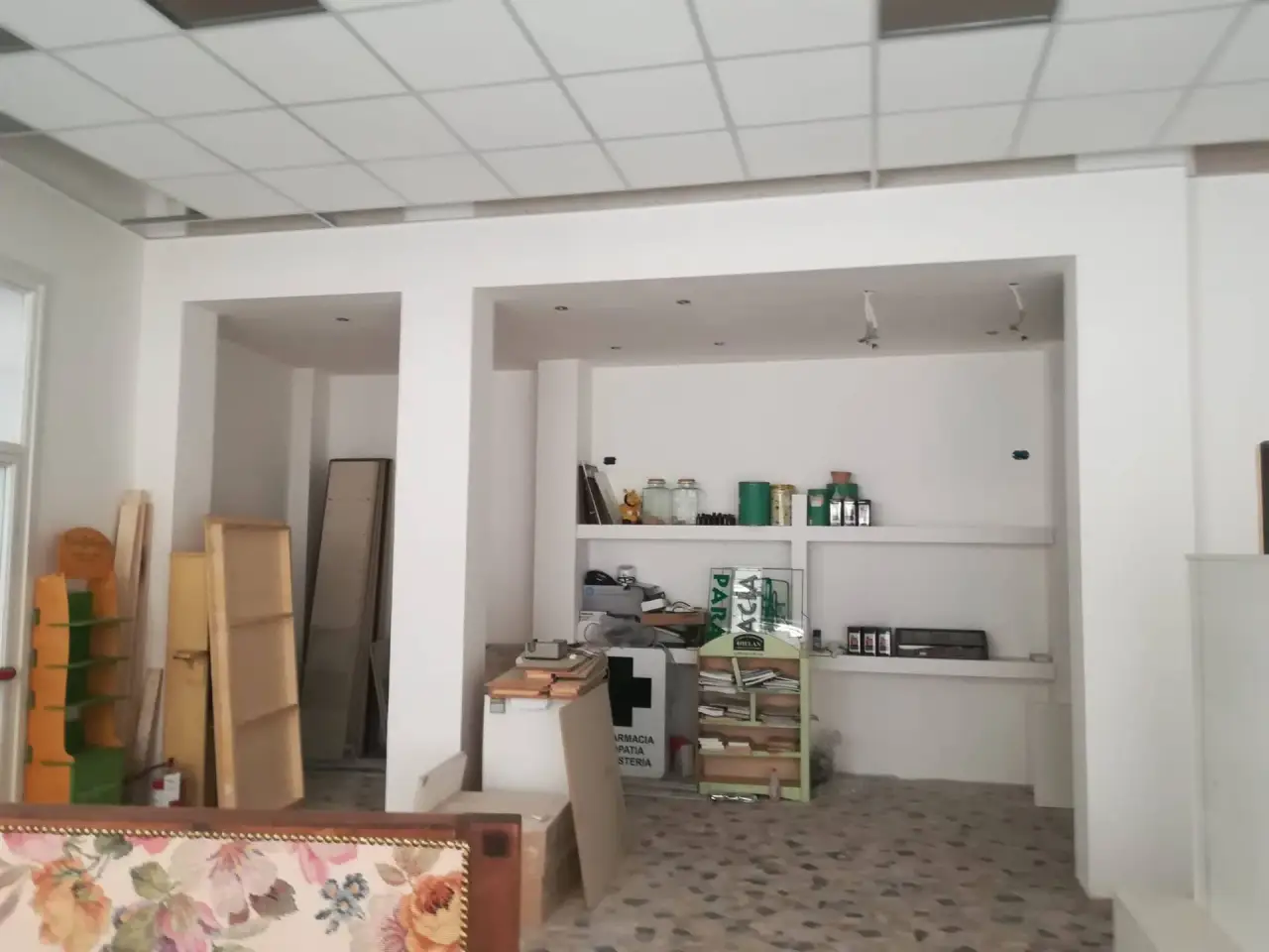 Negozio in Via Petroni, Terni, {3} - Foto 1