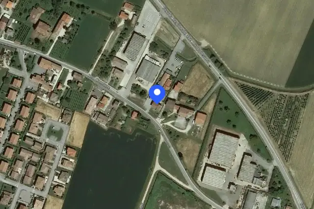 Laboratorio in asta, Via Camatte, 95/C E 95/E, Castelmassa - Foto 1