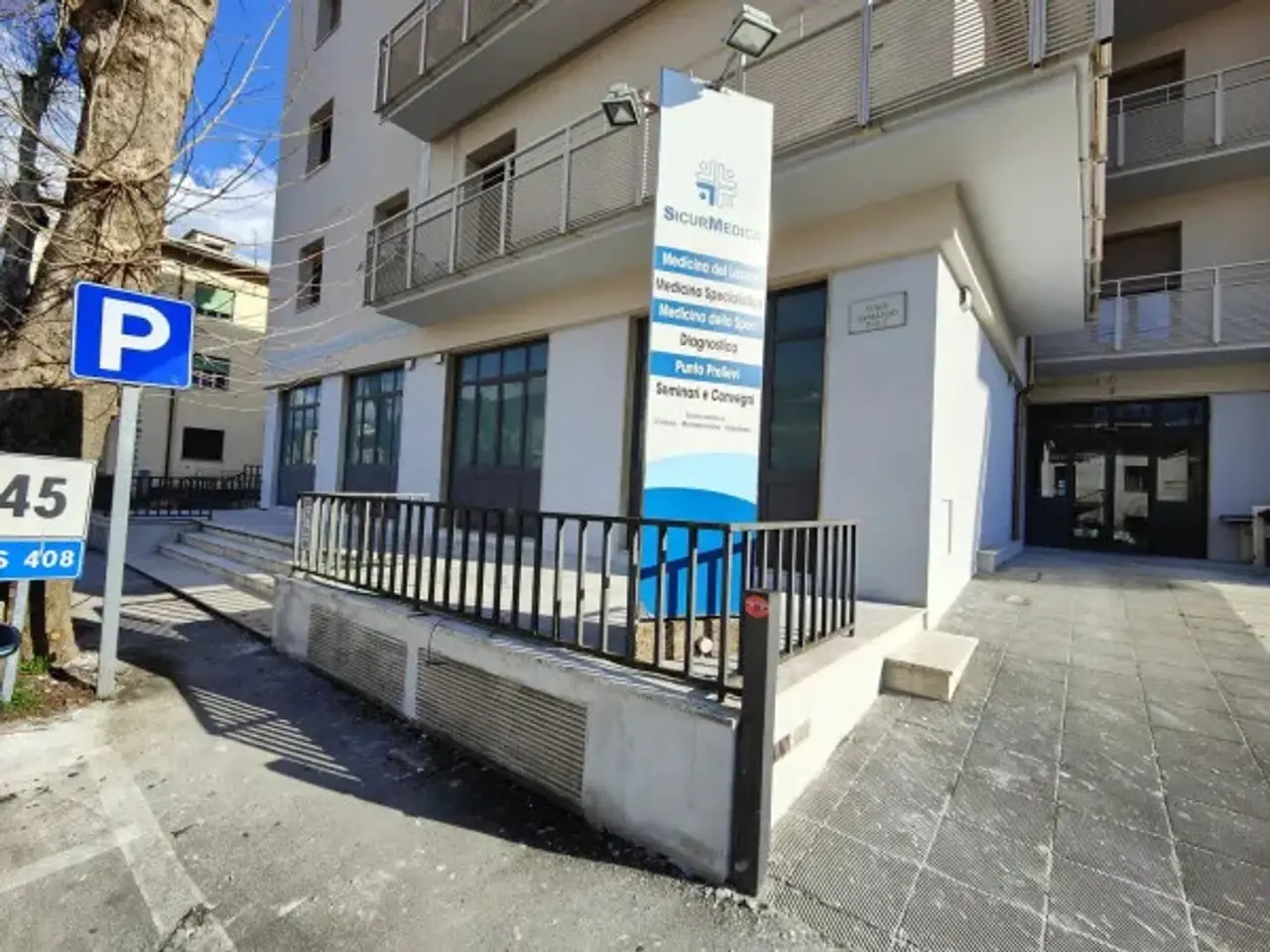 Ufficio in Viale Armando Diaz, Montevarchi, {3} - Foto 1