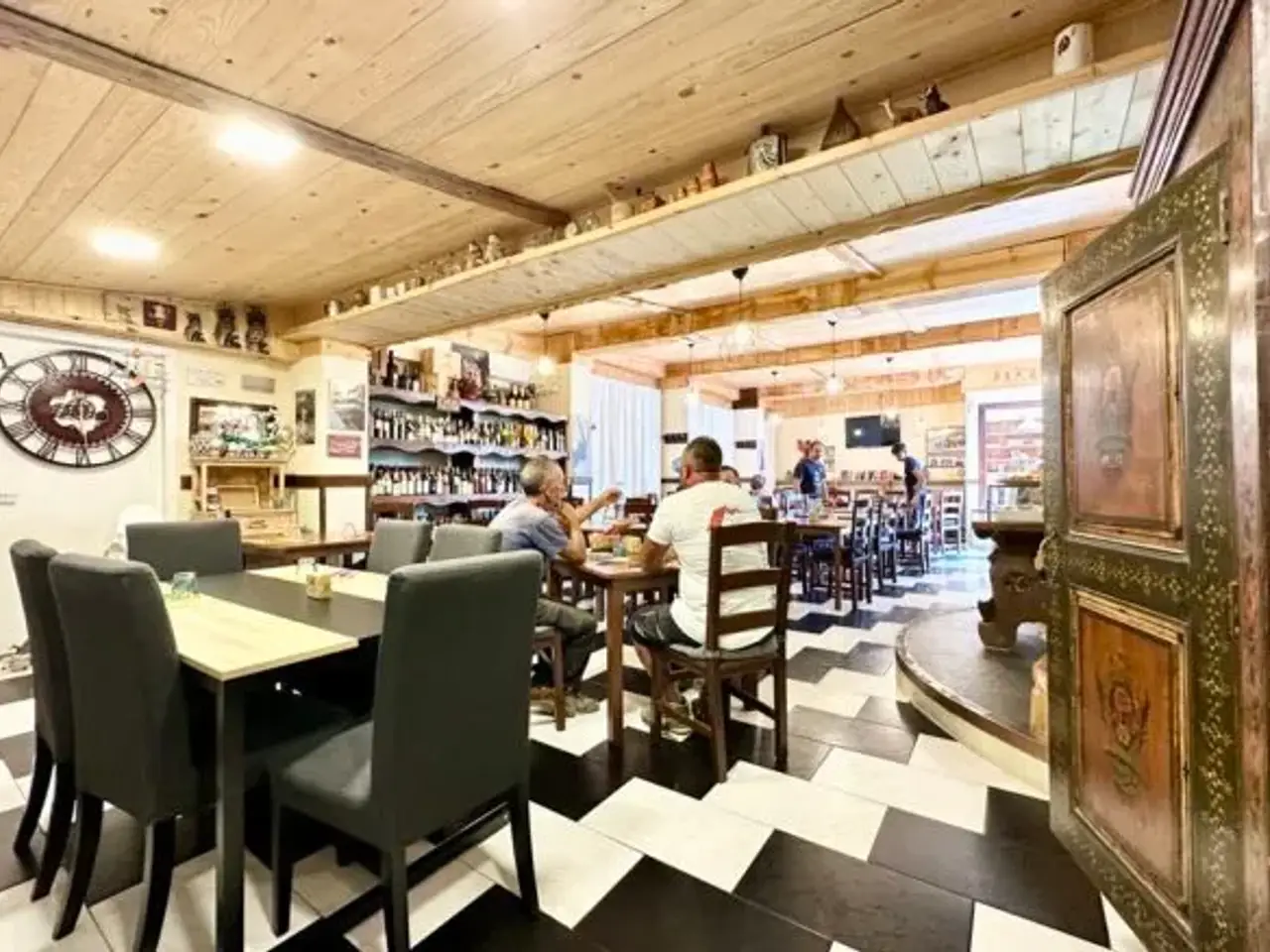 Ristorante in Via Monterotta, 21b, 10058 Sestriere To, Italia, Sestriere, {3} - Foto 1