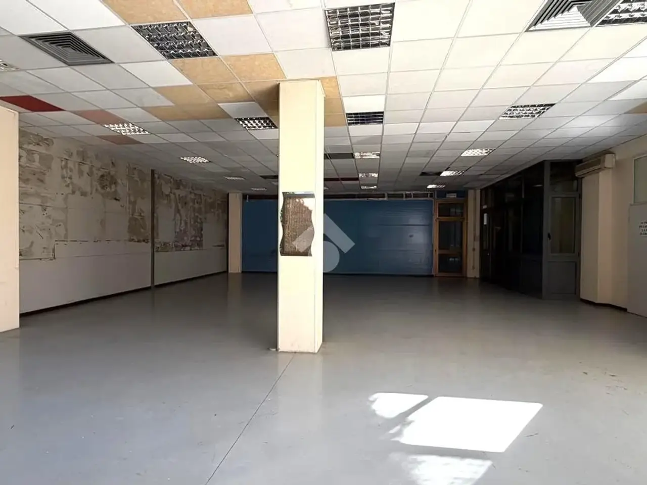 Capannone in Via Mantova 180, Montichiari, {3} - Foto 1