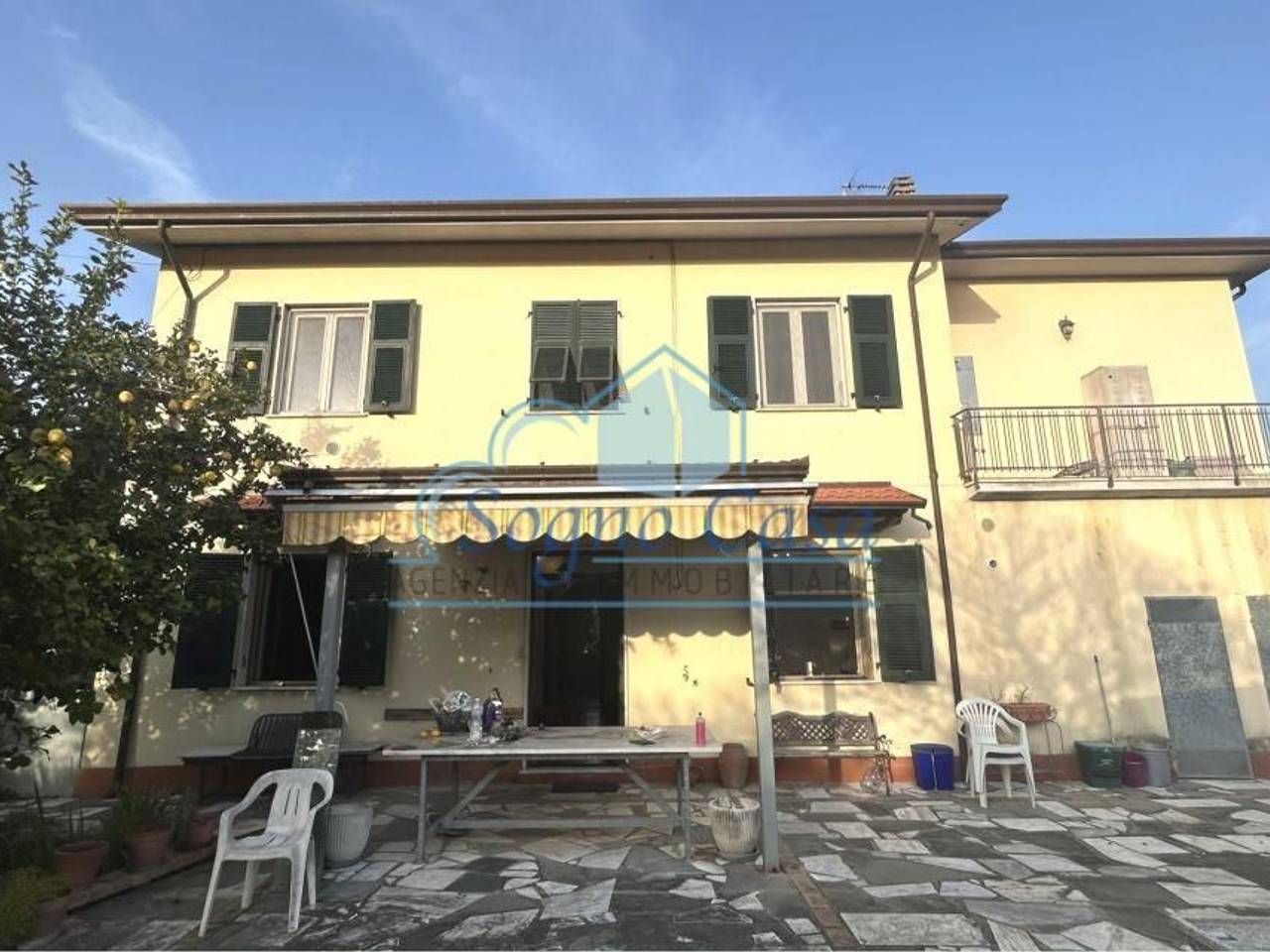 appartamento in vendita a Sarzana