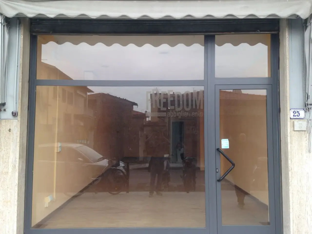 Negozio in Seravezza - Querceta, Seravezza, {3} - Foto 2