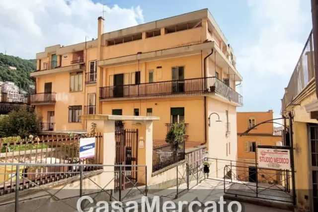 2-room flat in Piazza della Repubblica, Rocca di Papa - Photo 1