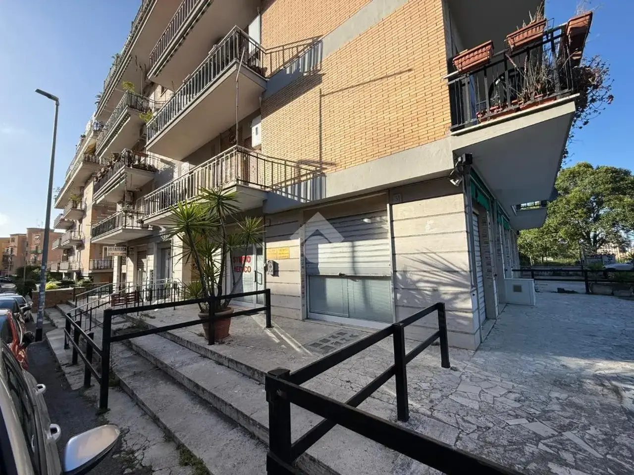 Negozio in Via Tommaso Silvestri 29, Roma, {3} - Foto 2