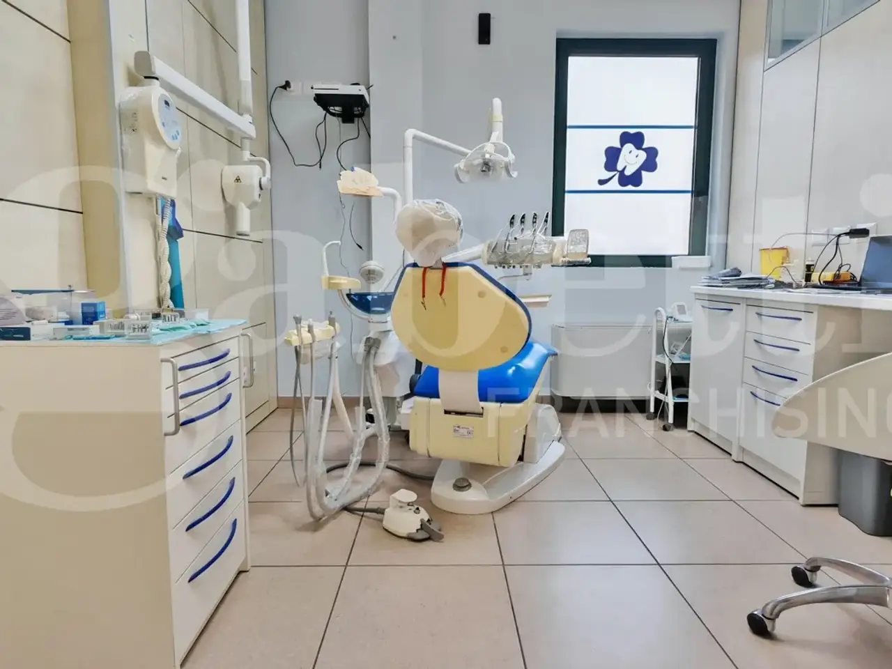 Esercizio commerciale in Via S. Michele, Calderara Di Reno, {3} - Foto 1