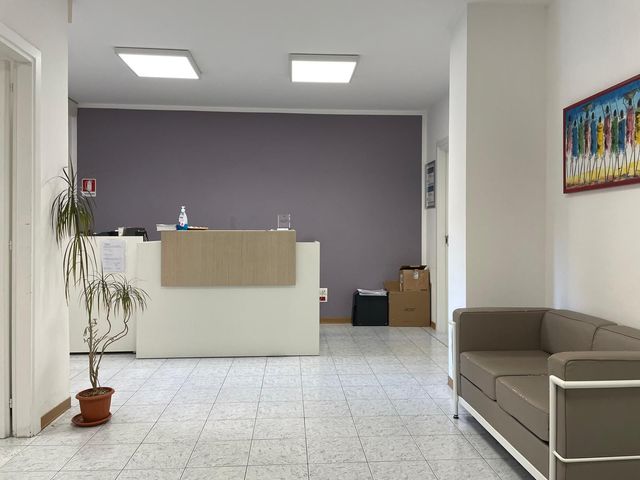 Büro in Viale Sardegna, Siena - Foto 1