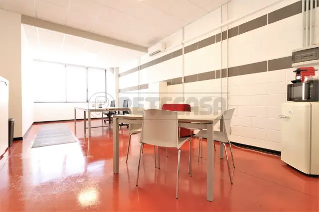 insertion image