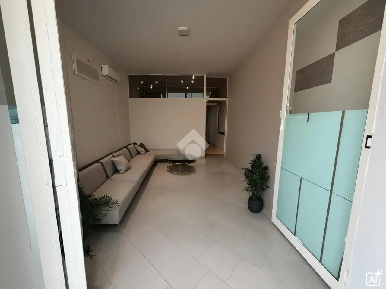 Negozio in Corso Umberto I 1, San Cipriano D'Aversa, {3} - Foto 1