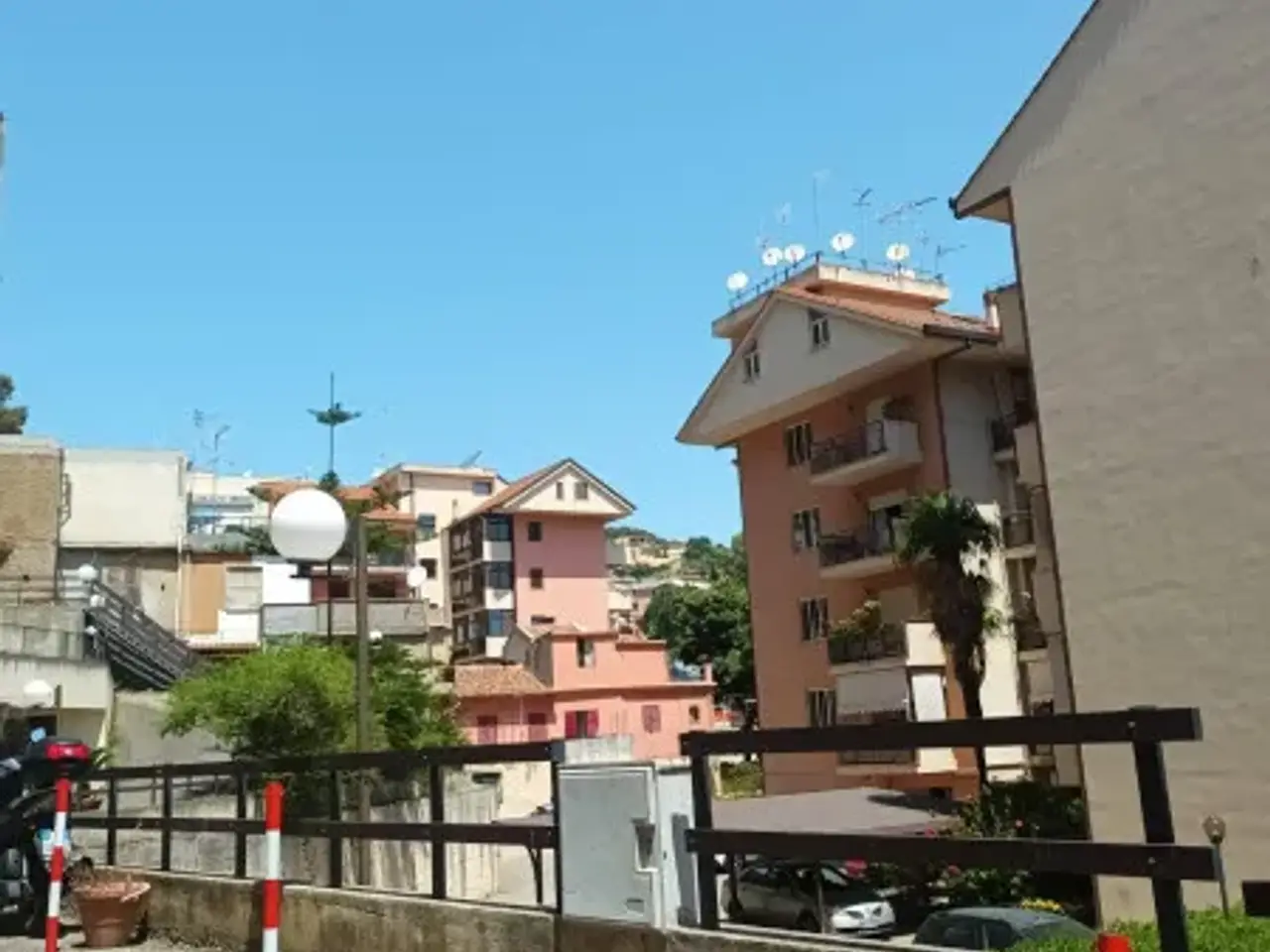 Magazzino in Via Pietro Castelli 11, Messina, {3} - Foto 1