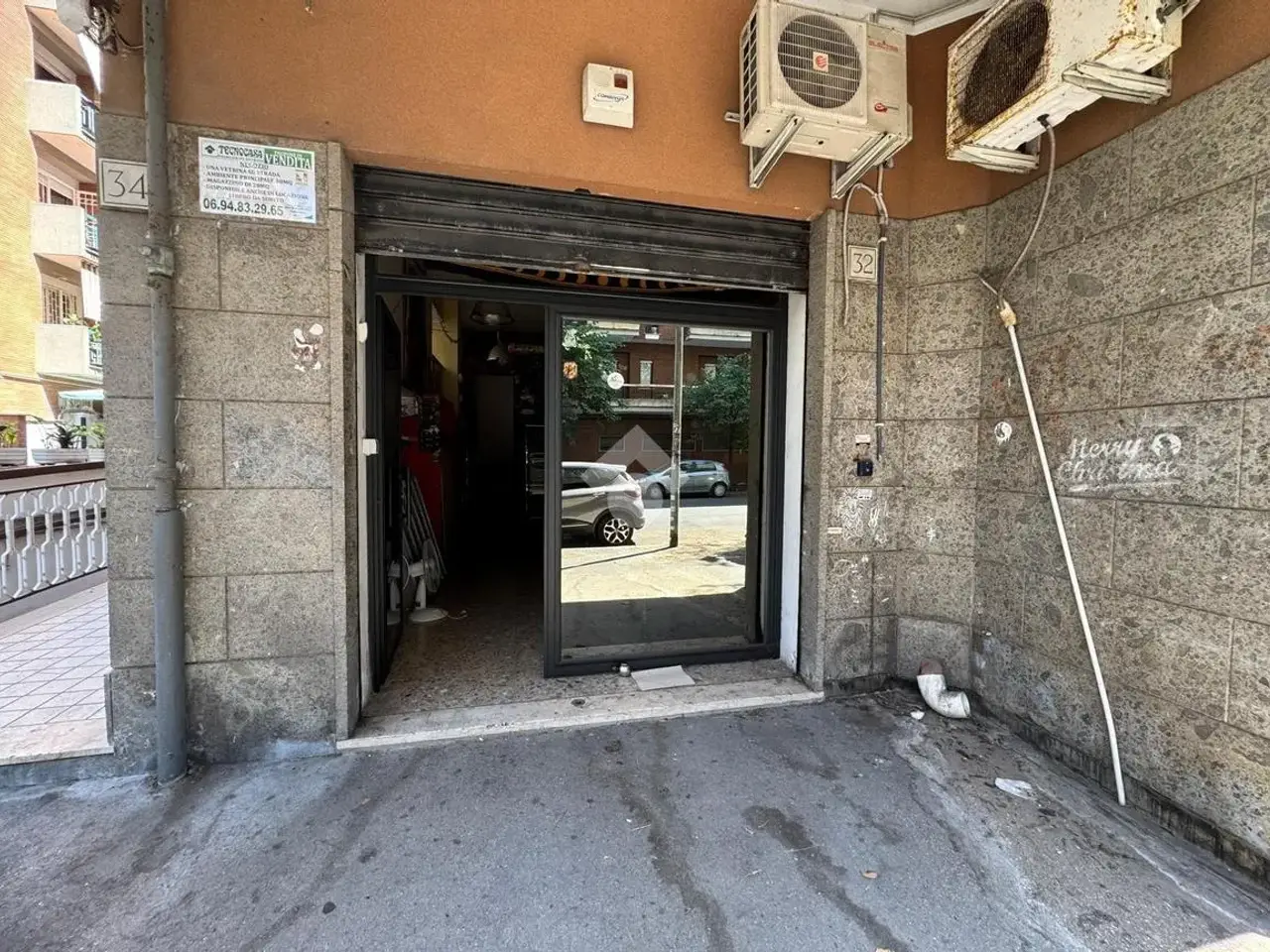 Negozio in Via Corrado del Greco 32, Roma, {3} - Foto 1