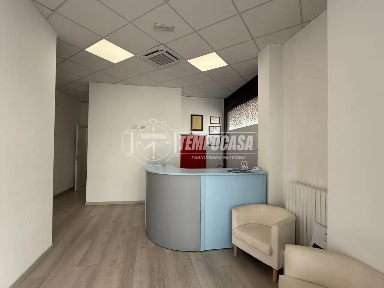 Esercizio commerciale in Via Alessandro Volta 37, Monza, {3} - Foto 2