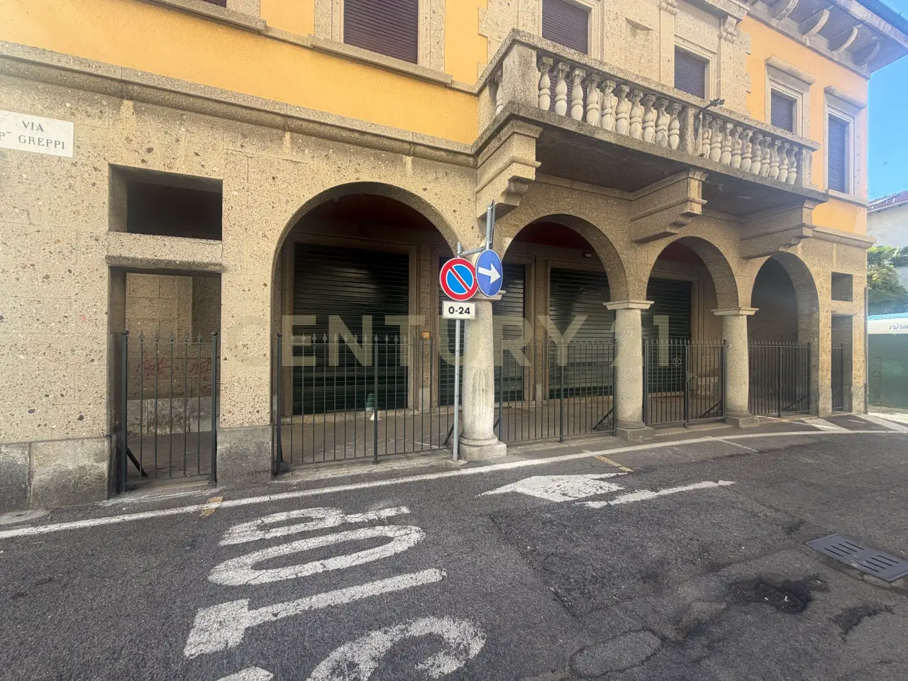 Negozio in Via P. Greppi 1, Olgiate Olona, {3} - Foto 2