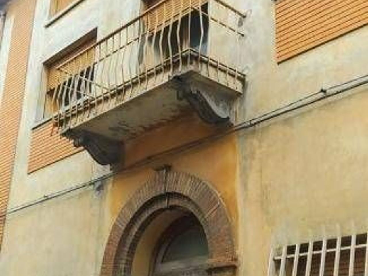 Palazzina commerciale in Via Trento E Trieste 11, Bagnacavallo, {3} - Foto 1