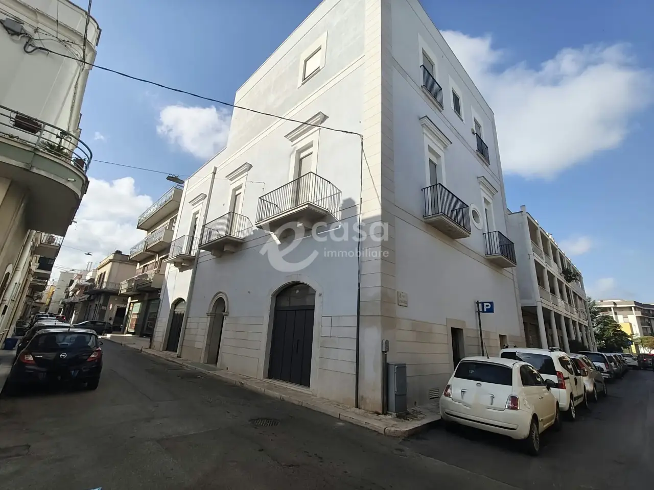 Palazzina commerciale in Via Incoronata 18, Noicattaro, {3} - Foto 1