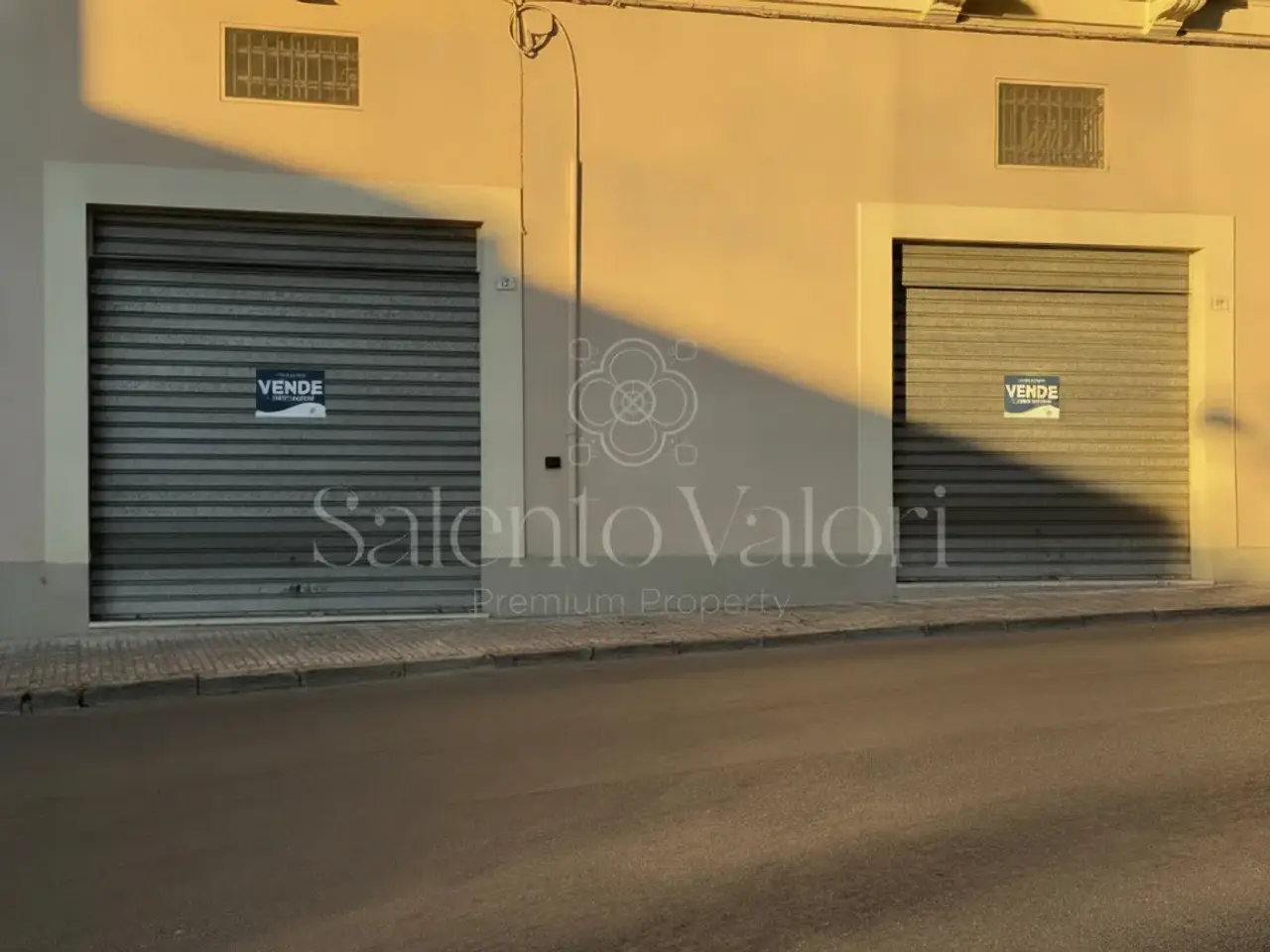 Magazzino in Via Salentina 15-17, Parabita, {3} - Foto 2