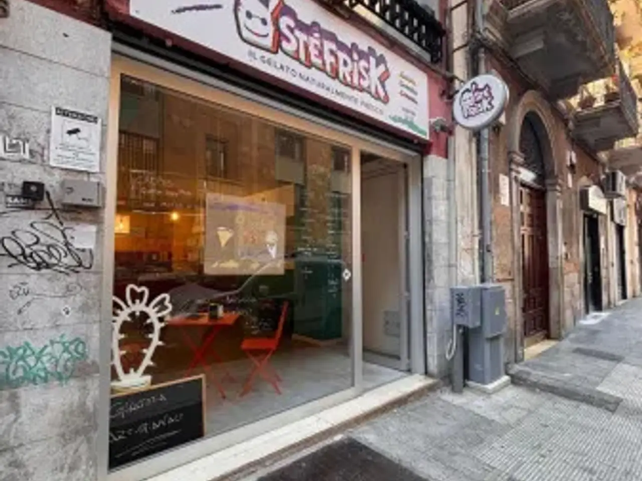 Gelateria in Via Domenico Nicolai 59, Bari, {3} - Foto 2