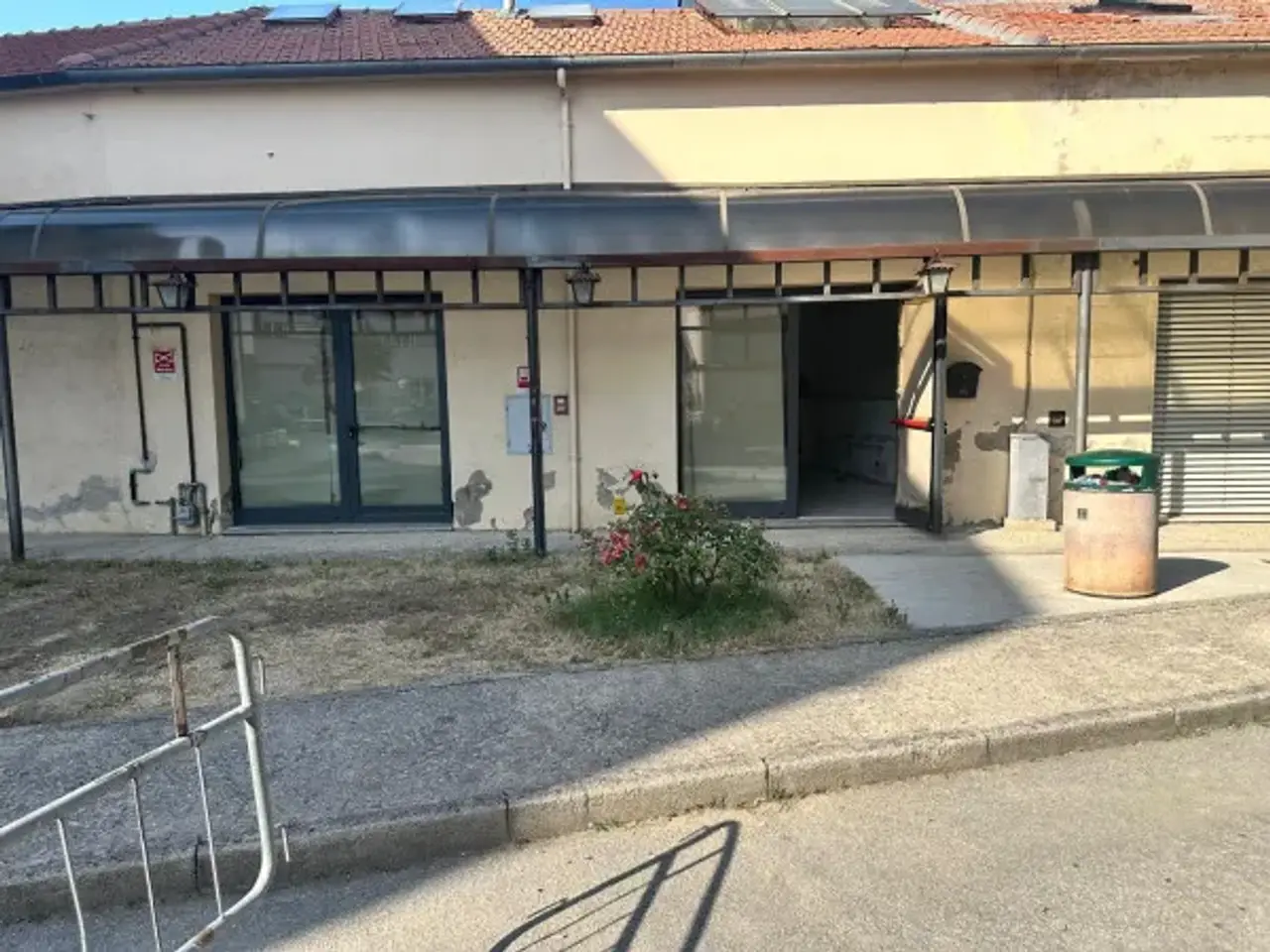 Negozio in Via Intorno Fosso, Cannara, {3} - Foto 1