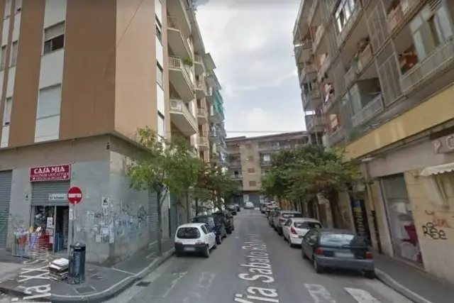 Geschäft in Via Sabato Robertelli  56c, Salerno - Foto 1