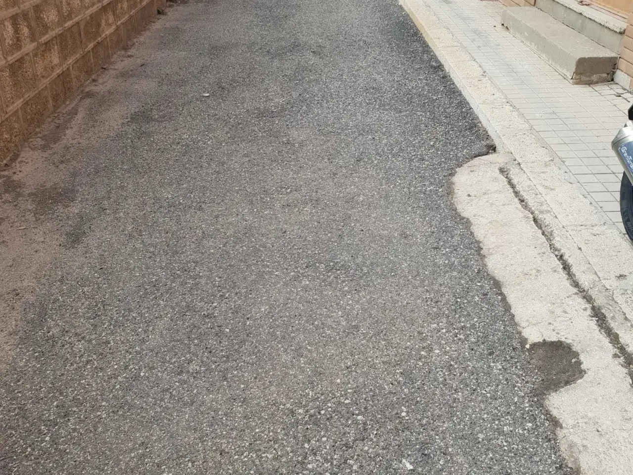 Parcheggio chiuso in , Siracusa, {3} - Foto 2