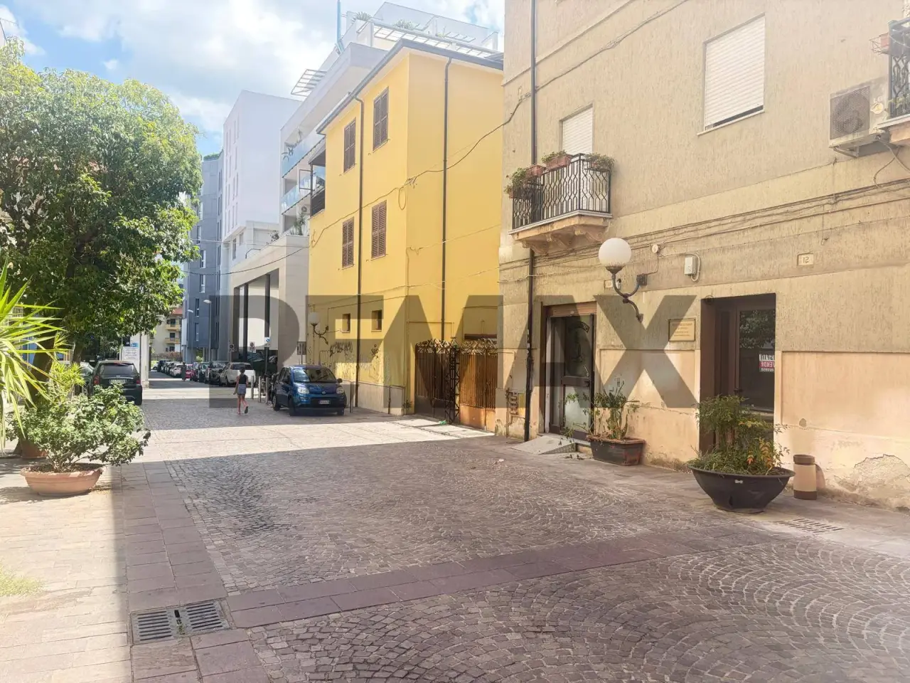 Negozio in Via Cesare Marini 14, Cosenza, {3} - Foto 2