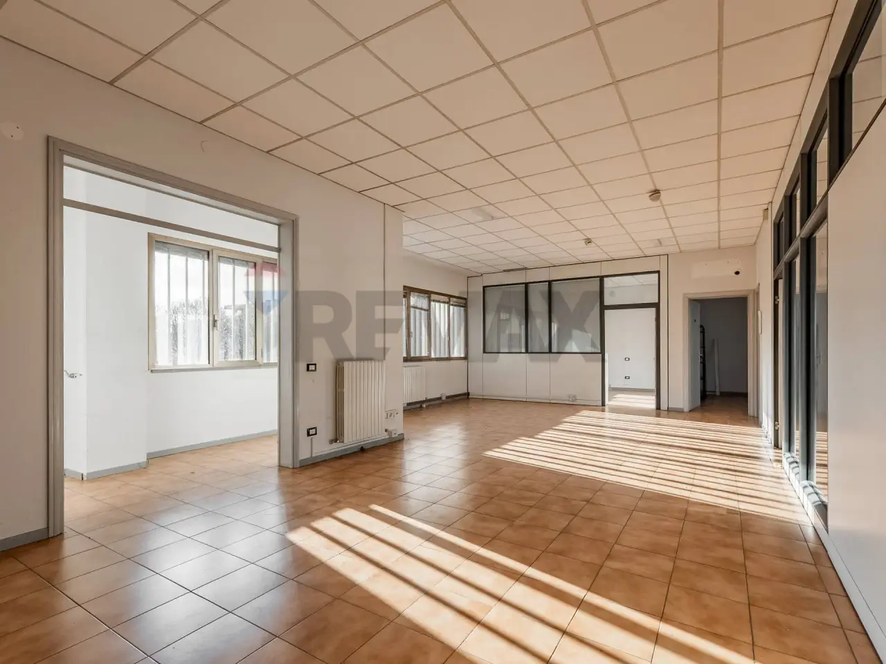 Ufficio in Via Monti 7, Reggio nell'Emilia, {3} - Foto 1