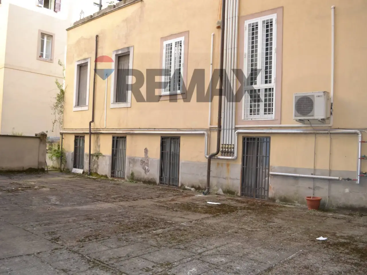 Magazzino in Via Po 134, Roma, {3} - Foto 2