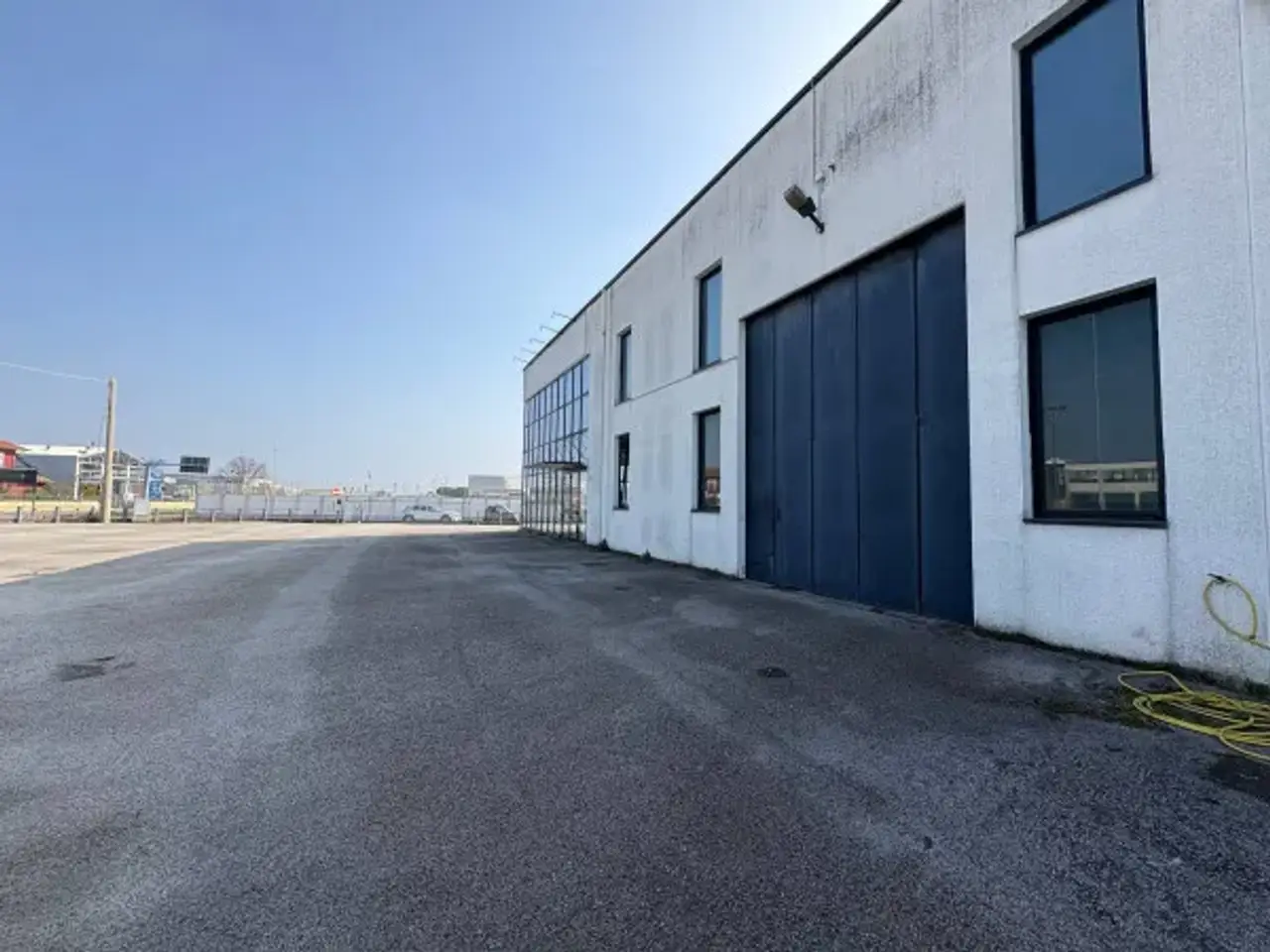 Capannone in Via Emilia, Santarcangelo Di Romagna, {3} - Foto 1