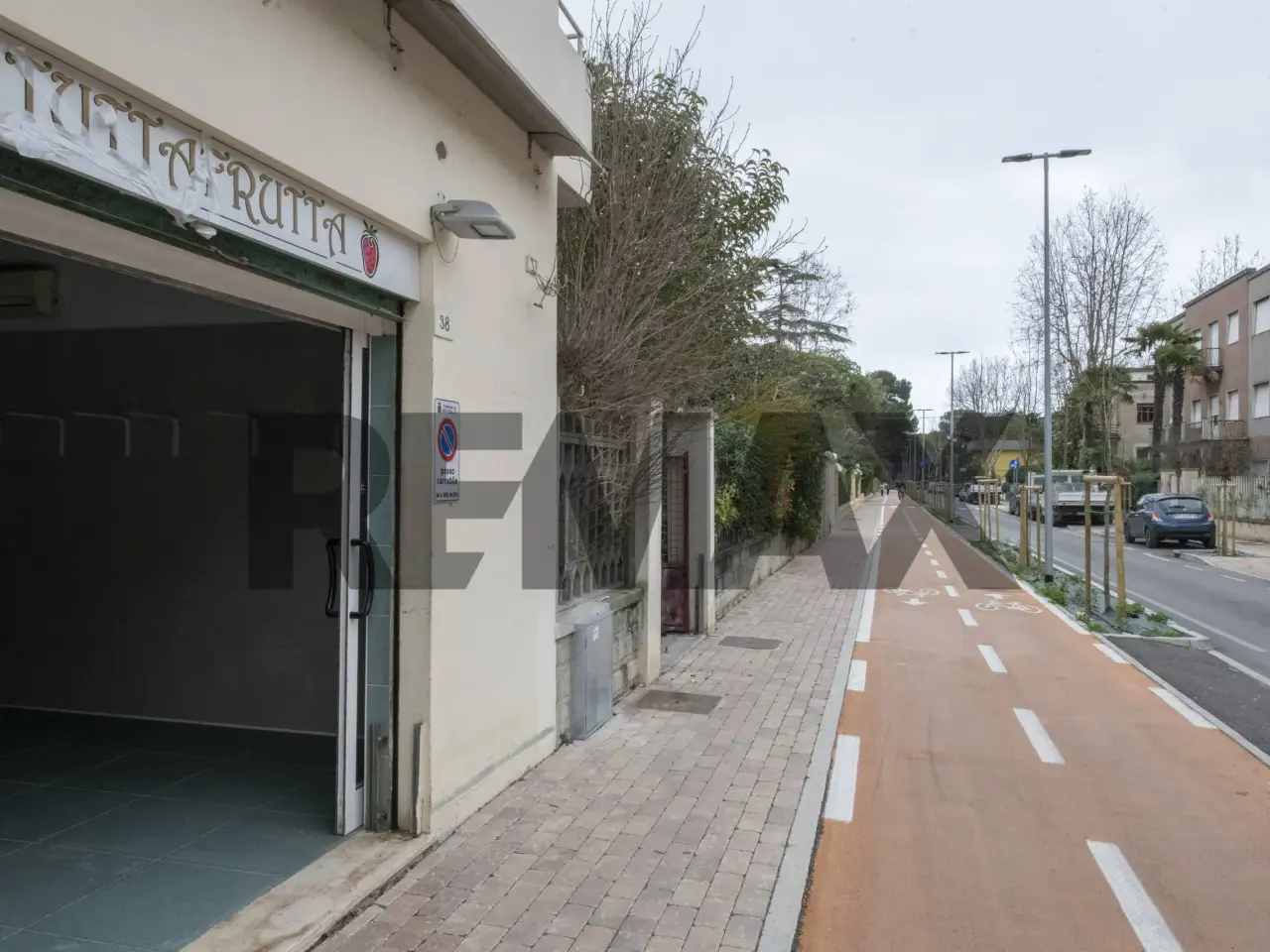 Negozio in Via Anita Garibaldi 38, Senigallia, {3} - Foto 2