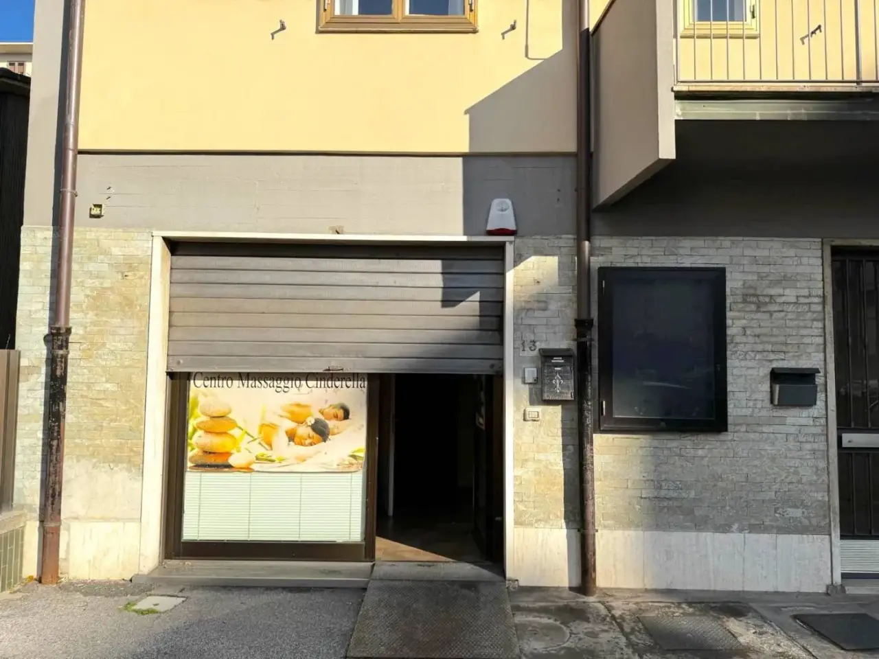 Negozio in Via Torino, Prato, {3} - Foto 1