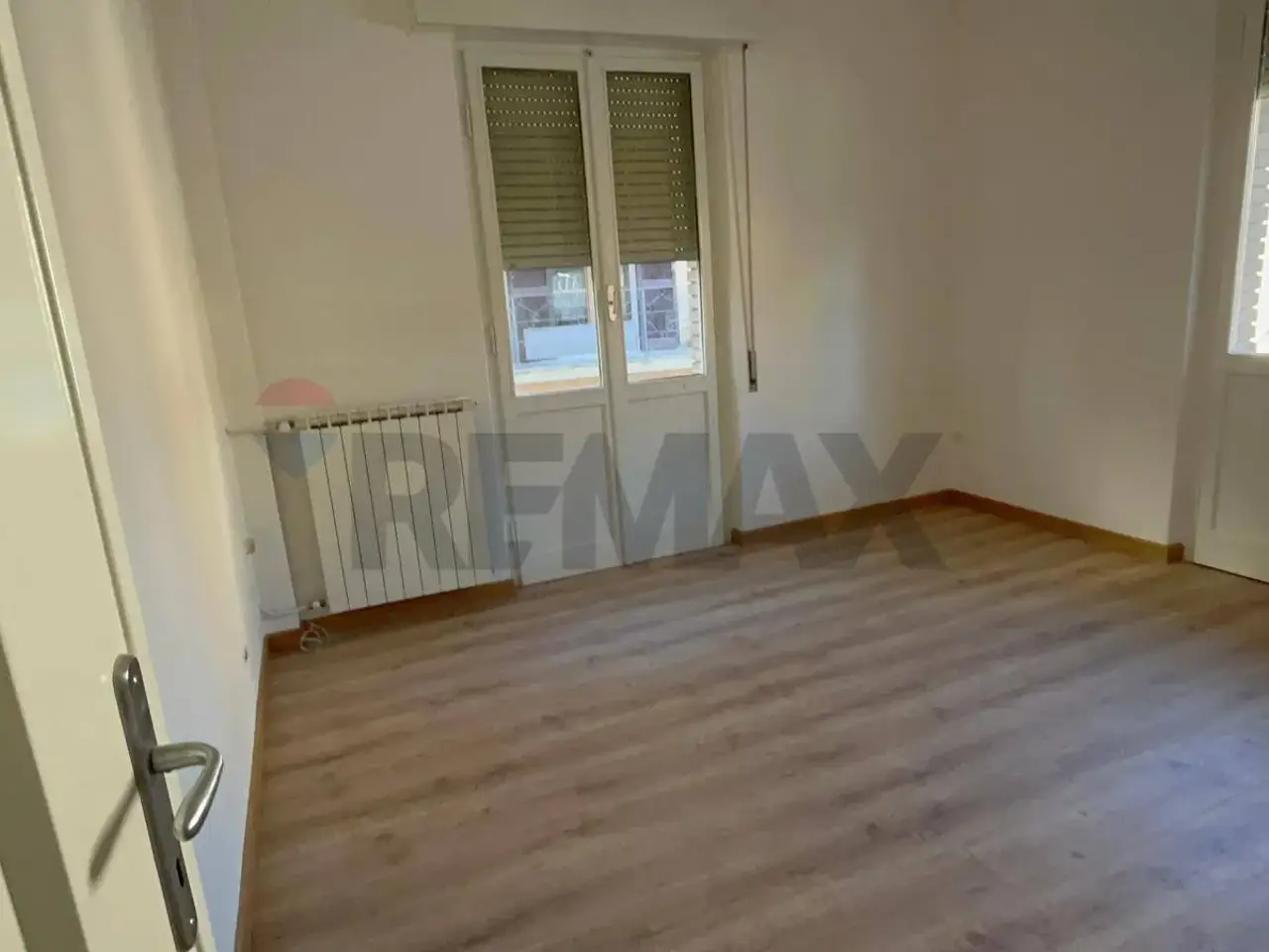 Ufficio in Via Giuseppe Garibaldi 1, Foligno, {3} - Foto 1