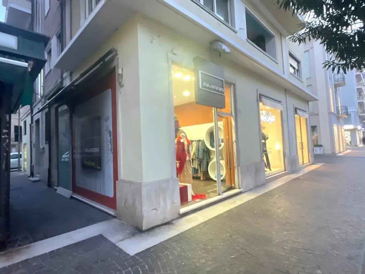 Esercizio commerciale in Viale Secondo Moretti 56, San Benedetto Del Tronto, {3} - Foto 2