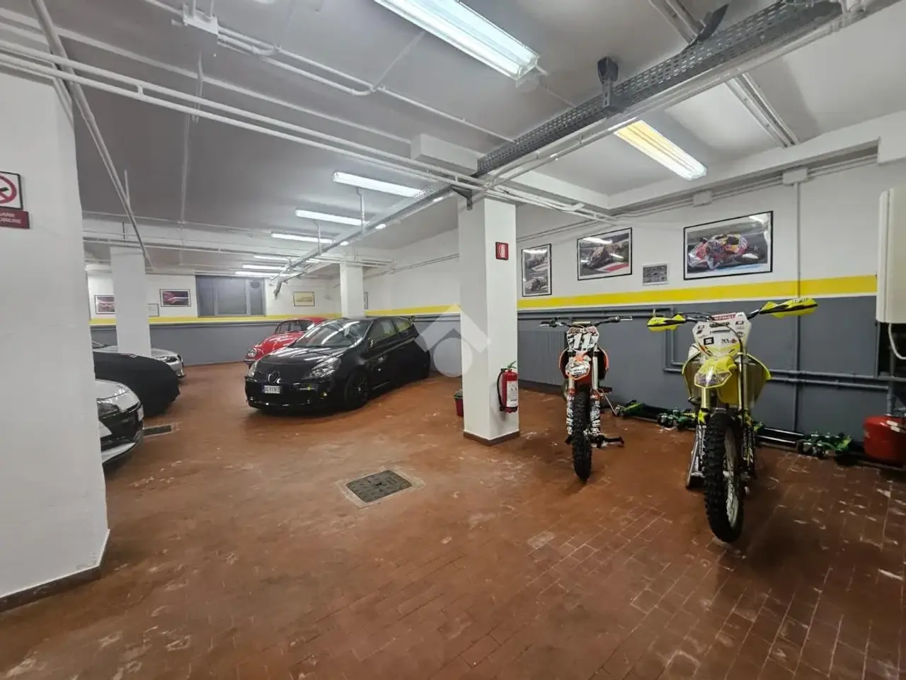 Magazzino in Via Crocifissa di Rosa 88, Brescia, {3} - Foto 2