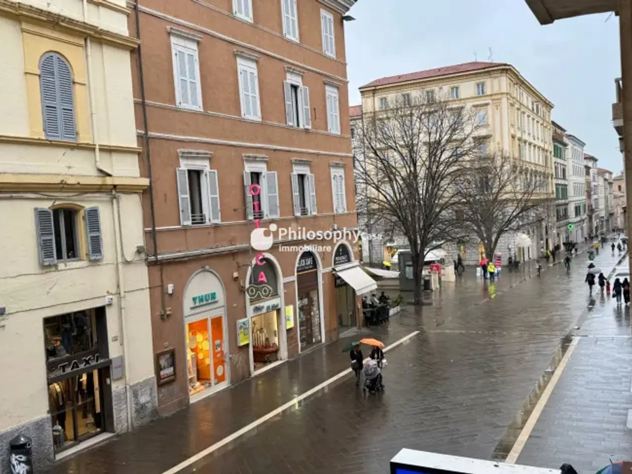 Esercizio commerciale in Ancona - Corso Garibaldi, 91, Ancona, {3} - Foto 2