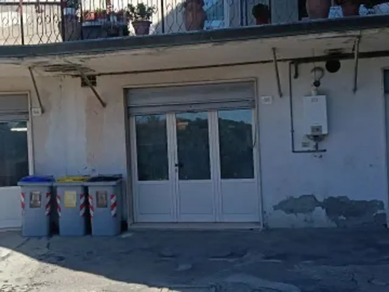 Negozio in Via delle Marche 96, Perugia, {3} - Foto 1