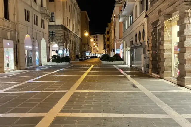 Geschäft in {3}, Via Prato della Valle - Foto 1