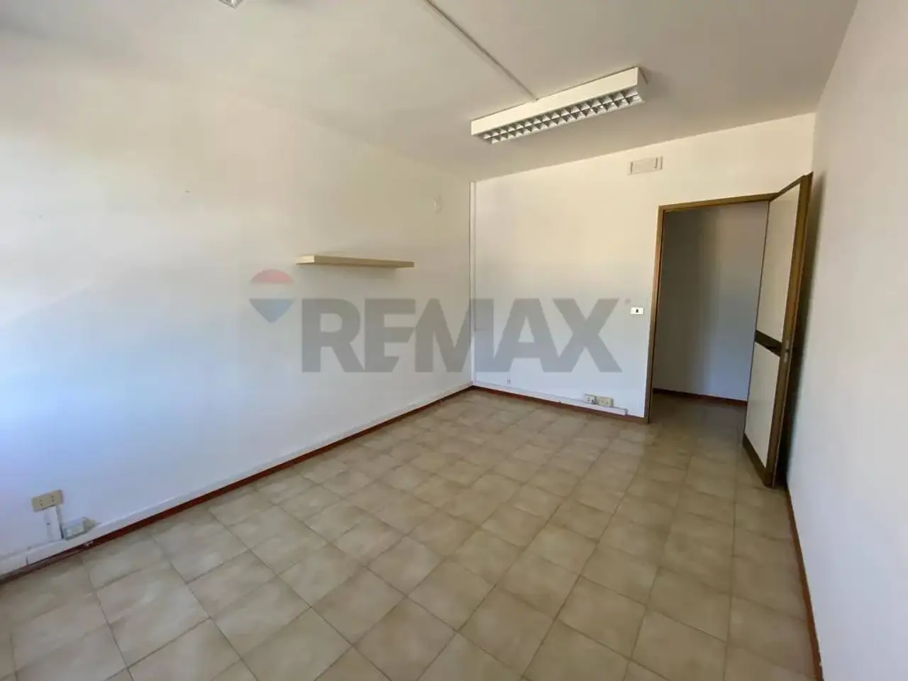 Ufficio in Viale Teracati 104, Siracusa, {3} - Foto 1